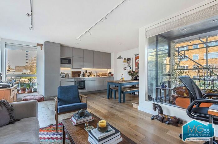 1 Bedroom Flat To Rent In Stable Place, Finsbury Park, London, N4