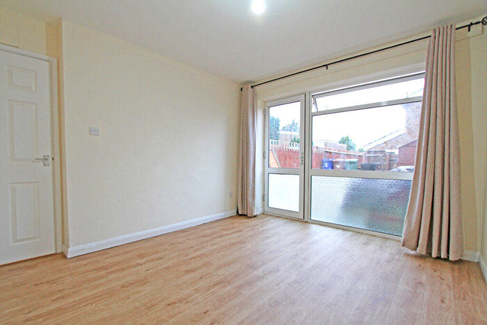2 Bedroom Apartment To Rent In Bankside, Banbury, Oxon, OX16