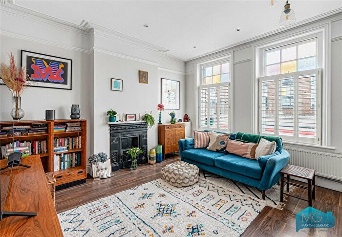 1 Bedroom Flat For Sale In The Broadway, London, N8