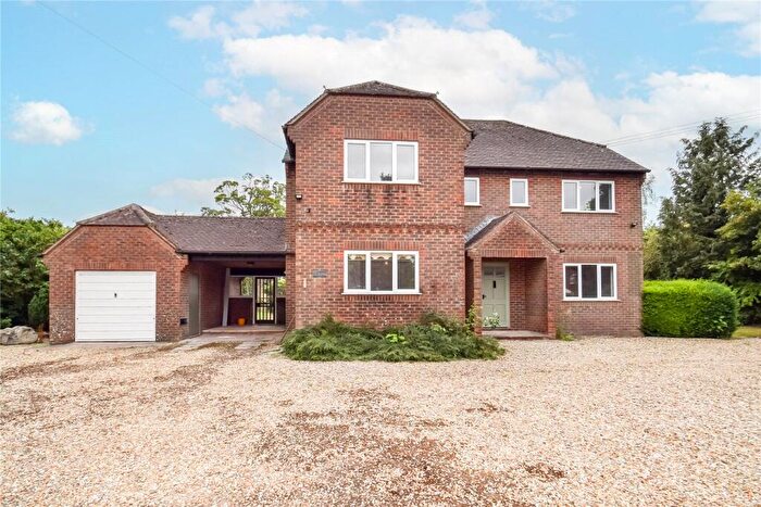 4 Bedroom Detached House To Rent In Beckhampton Road, Beckhampton, Marlborough, Wiltshire, SN8