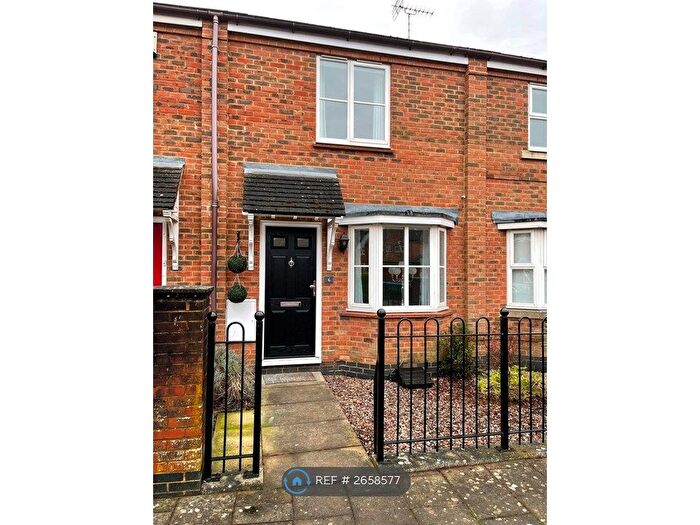 2 Bedroom Terraced House To Rent In Woodmans Croft, Aylesbury, HP19