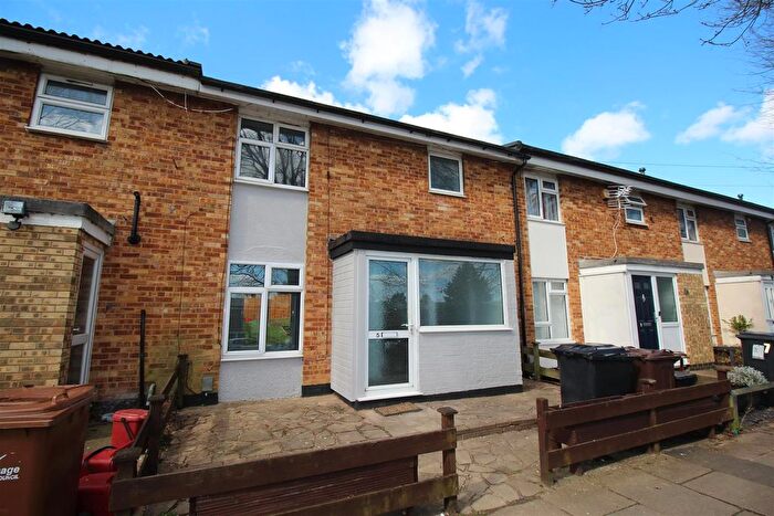 3 Bedroom Terraced House To Rent In Meadow Way, Stevenage, SG1