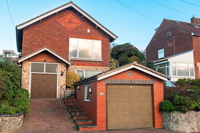 3 Bedroom Detached House For Sale In Broom Hill Road, Rochester, Kent, ME2