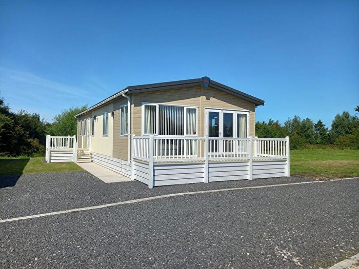 2 Bedroom Lodge For Sale In Pilling, Lancashire, PR3