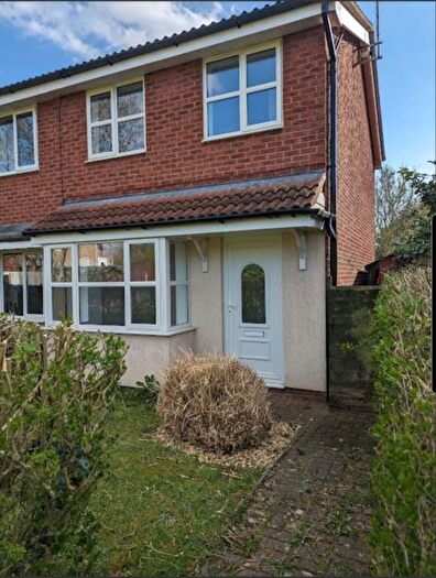 2 Bedroom Semi Detached House For Sale In Poplar Close, Winsford, CW7