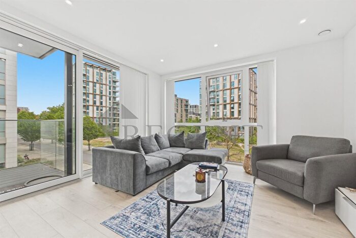 2 Bedroom Flat To Rent In Hartingtons Court, Coster Avenue, N4