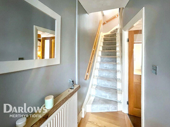 3 Bedroom End Of Terrace House For Sale In Edwardsville, Treharris, CF46