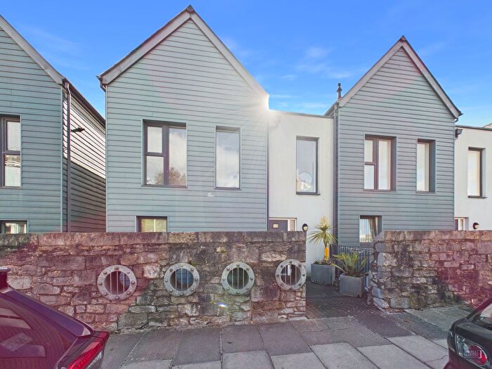 3 Bedroom Town House For Sale In West Hoe Road, Plymouth, PL1