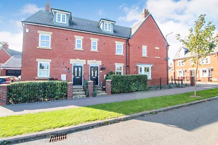 3 Bedroom Terraced House For Sale In Martell Drive, Kempston, MK42