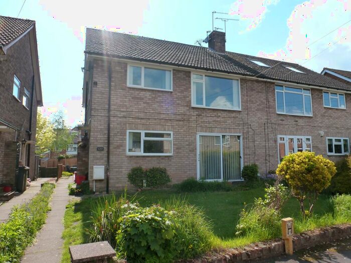 3 Bedroom Maisonette To Rent In Coniston Road, Leamington Spa, CV32