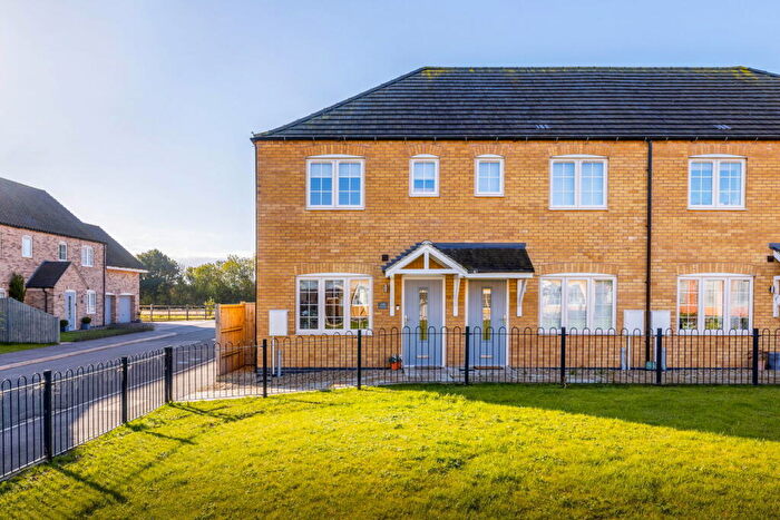 2 Bedroom End Of Terrace House For Sale In Wessex Way, Ingham, LN1