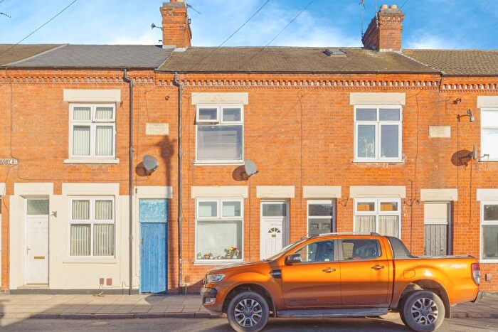 3 Bedroom Terraced House For Sale In Rugby Street, Leicester, LE3