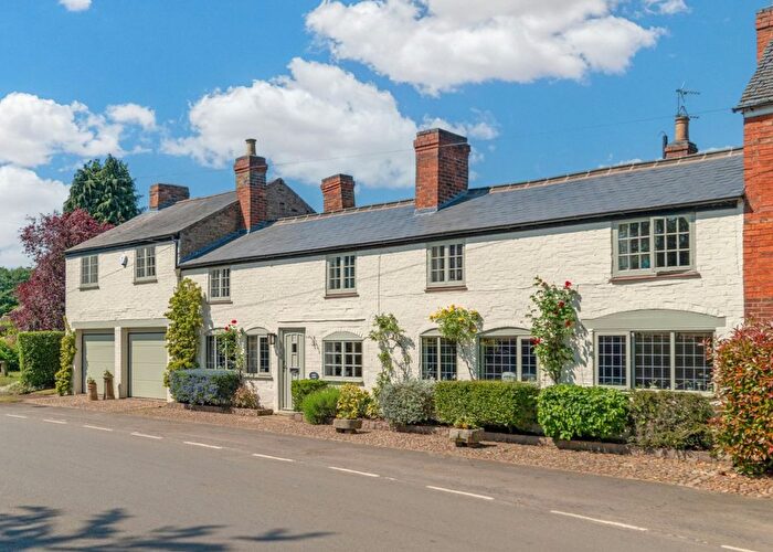 6 Bedroom Link Detached House For Sale In Thurlaston, Rugby, Warwickshire, CV23