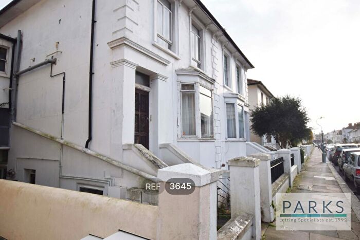 2 Bedroom Flat To Rent In , Hova Villas, Hove, BN3