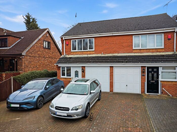 3 Bedroom Semi Detached House For Sale In Central Avenue, Worksop, S80