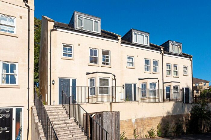 4 Bedroom House To Rent In Uphill Drive, Larkhall, BA1