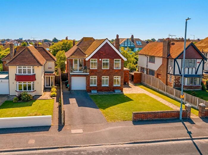 5 Bedroom Detached House For Sale In Royal Esplanade, Margate, CT9