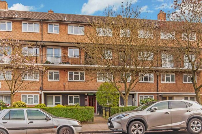 3 Bedroom Flat To Rent In St. Albans Villas, Dartmouth Park, NW5