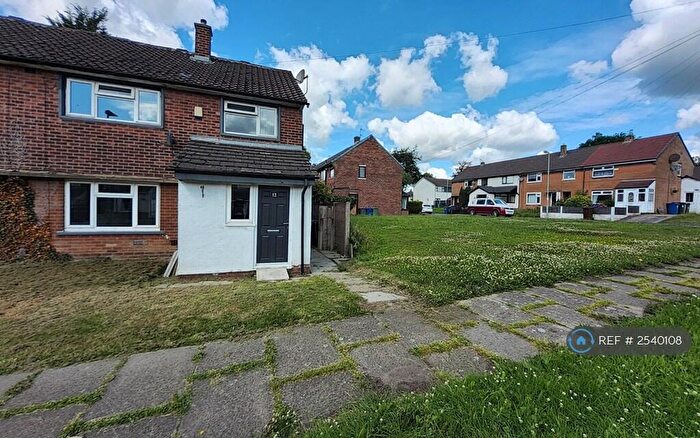 3 Bedroom Semi-Detached House To Rent In Radelan Grove, Radcliffe, Manchester, M26