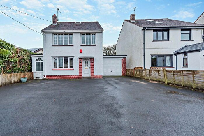 3 Bedroom Detached House For Sale In Gowerton Road, Three Crosses, Swansea, SA4