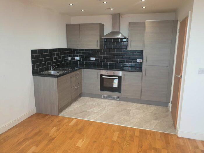 1 Bedroom Flat For Sale In York Towers, - York Road, Leeds, West Yorkshire, LS9