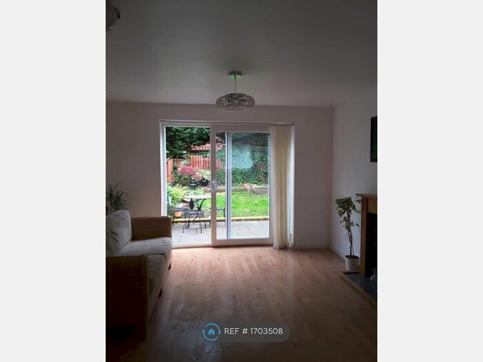 2 Bedroom Semi-Detached House To Rent In Dove Close, Birchwood, Warrington, WA3