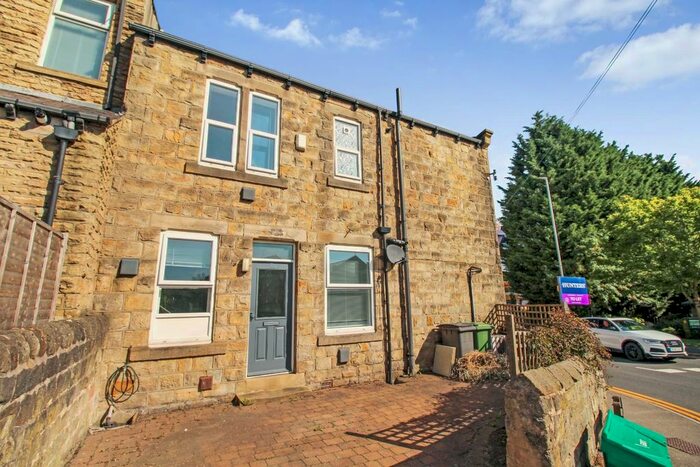 4 Bedroom End Of Terrace House To Rent In Paradise Grove, Horsforth, Leeds, LS18