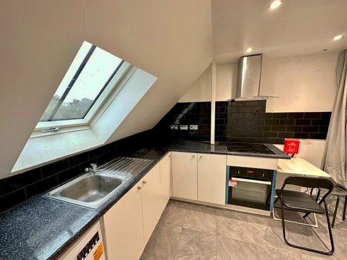 Studio To Rent In Montrose Avenue, Edgware, London, HA8