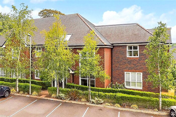 2 Bedroom Apartment To Rent In Farnham Road, Liss, Hampshire, GU33
