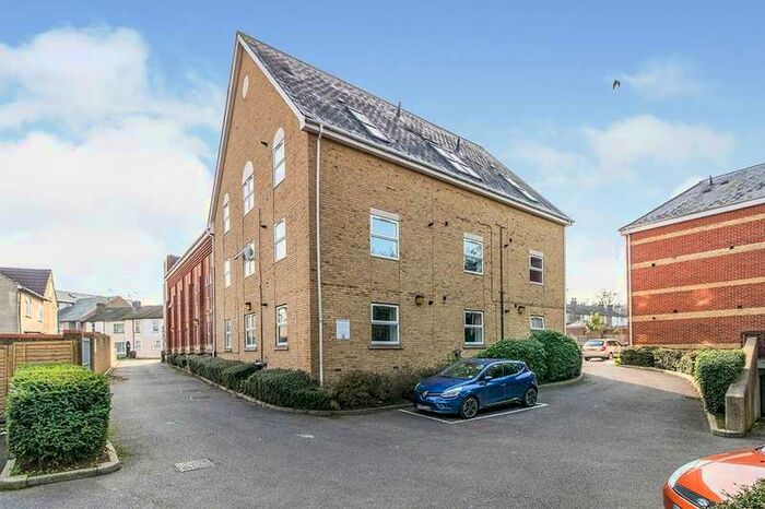 1 Bedroom Apartment To Rent In Trafalgar Street, Gillingham, Kent, ME7