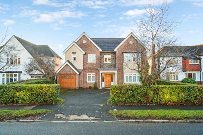 5 Bedroom Detached House To Rent In Bourne End Road, Northwood, HA6