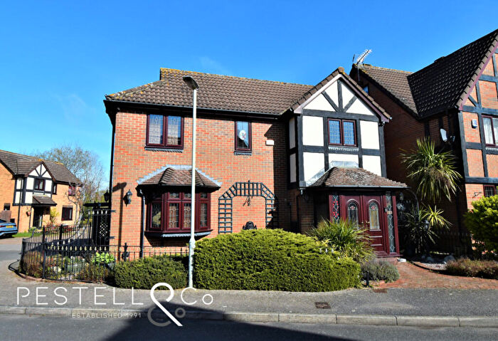 3 Bedroom Detached House For Sale In Chequers, Bishops Park, CM23