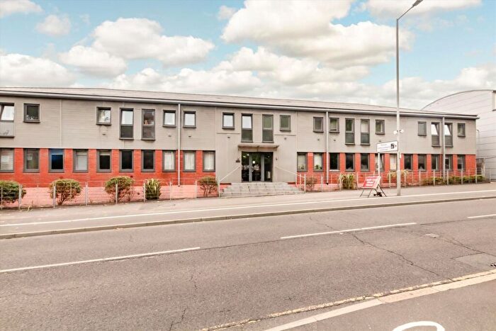 1 Bedroom Flat To Rent In Kingston Hill, Kingston, KT2