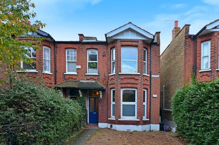 1 Bedroom Flat To Rent In Gap Road, Wimbledon, London, SW19