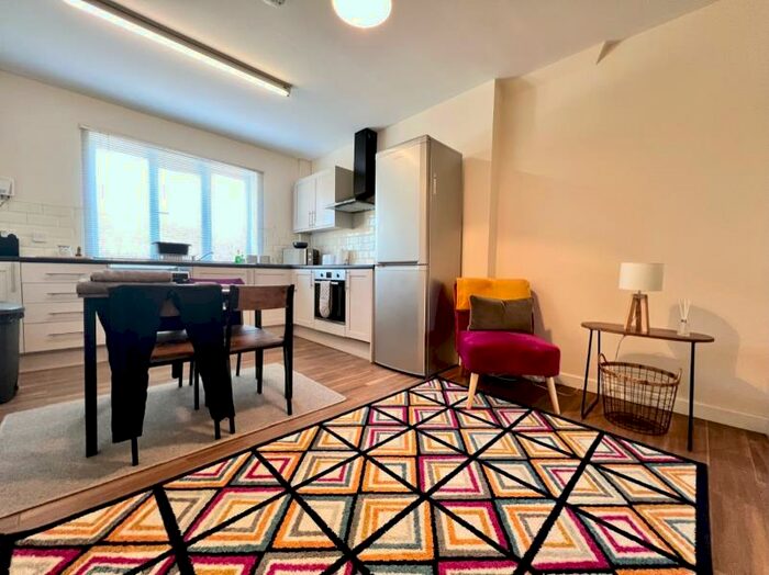 2 Bedroom Flat To Rent In Coltman Avenue, Beverley, HU17