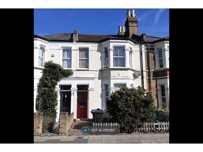 1 Bedroom Flat To Rent In Dundonald Road, London, SW19