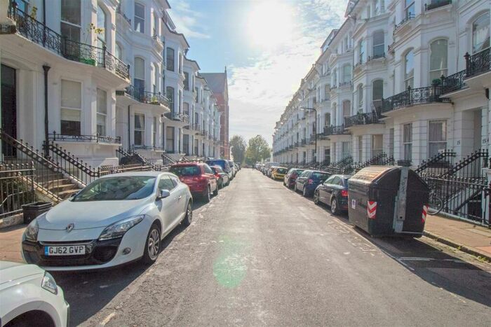 2 Bedroom Apartment For Sale In St. Michaels Place, Brighton, BN1