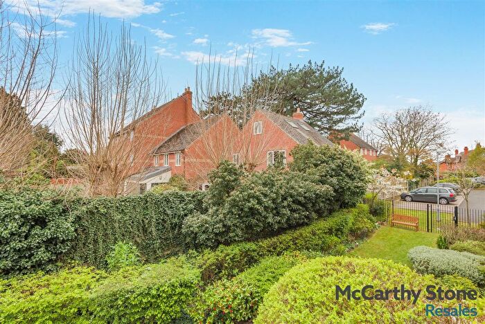 2 Bedroom Flat For Sale In Francis Court, Barbourne Road, Worcester, WR1