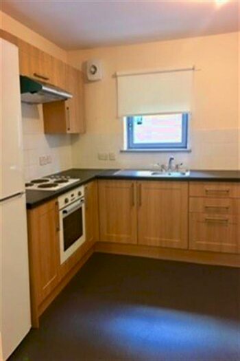 2 Bedroom Flat To Rent In Hammermans Entry, EH8