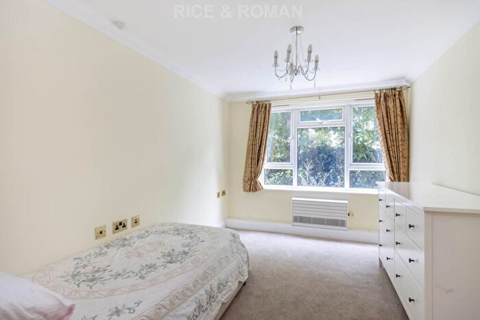2 Bedroom Retirement Property For Sale In The Firs, Claygate, KT10