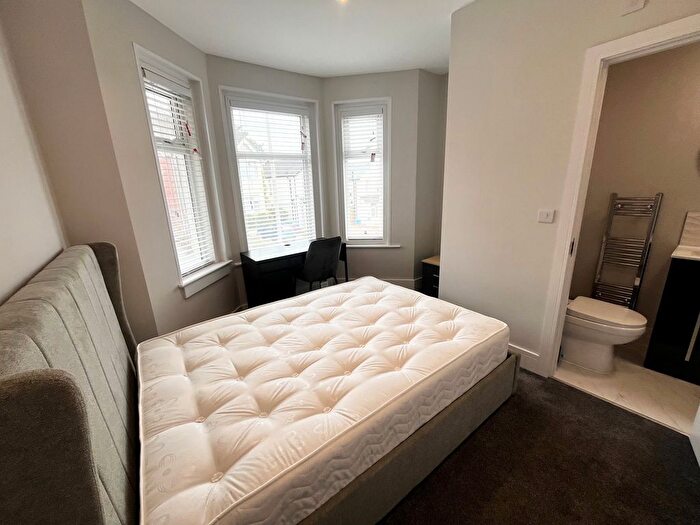 1 Bedroom Semi Detached House To Rent In Richmond Road, Poole, BH14