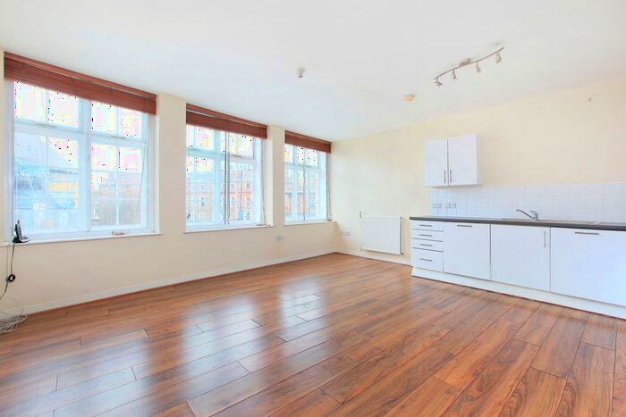 2 Bedroom Flat To Rent In Chapel Yard, Wandsworth, London, SW18