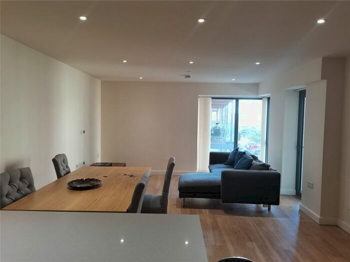 2 Bedroom Flat To Rent In Beaufort Park, Edgware, NW9