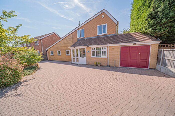 3 Bedroom Detached House For Sale In Lodge Road, Knowle, B93