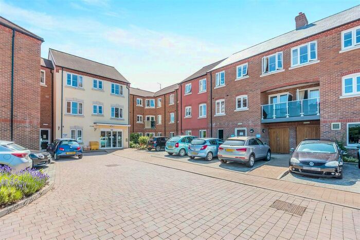 1 Bedroom Flat For Sale In Talbot Court, Salop Street, Bridgnorth, Shropshire, WV16