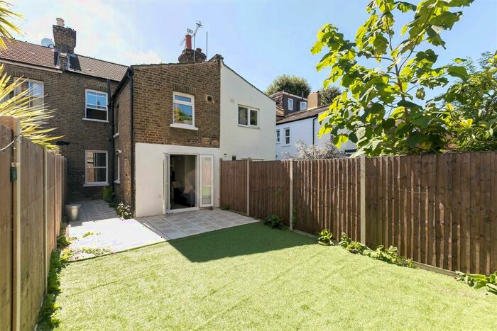 5 Bedroom Terraced House To Rent In Elcot Avenue, Peckham, SE15