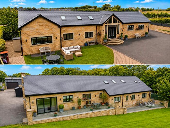 6 Bedroom Detached House For Sale In Latham Lane, Gomersal, Cleckheaton, West Yorkshire, BD19