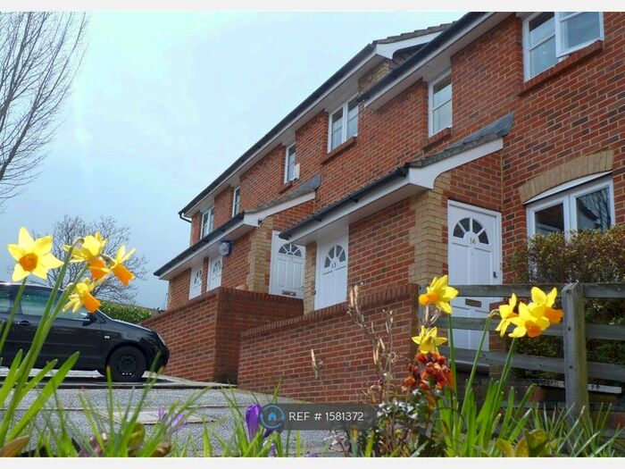 1 Bedroom Maisonette To Rent In Rosamund Close, South Croydon, CR2