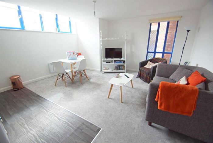 2 Bedroom Flat To Rent In Meridian House, Armley, Leeds, LS12