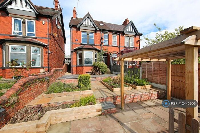 5 Bedroom Semi-Detached House To Rent In Ashgate Road, Chesterfield, S40